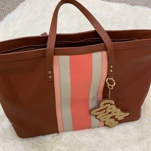 Exclusive Express Carryall Tote